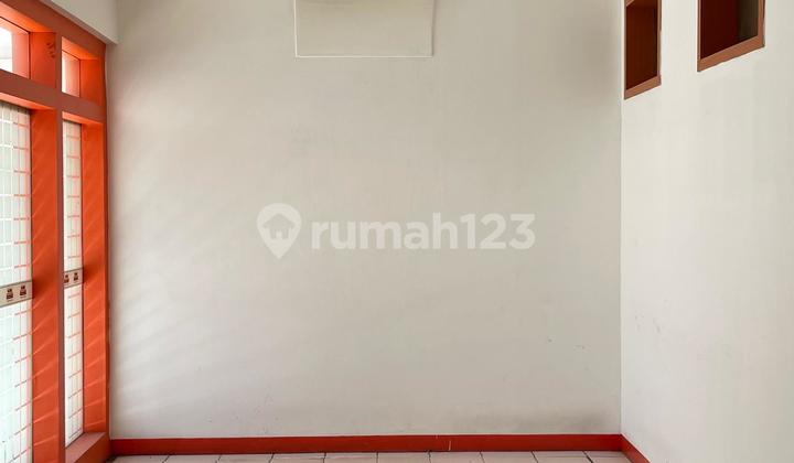 House for Rent on Main Road Suitable for Office, Culinary Area Bkr Buah Batu 2