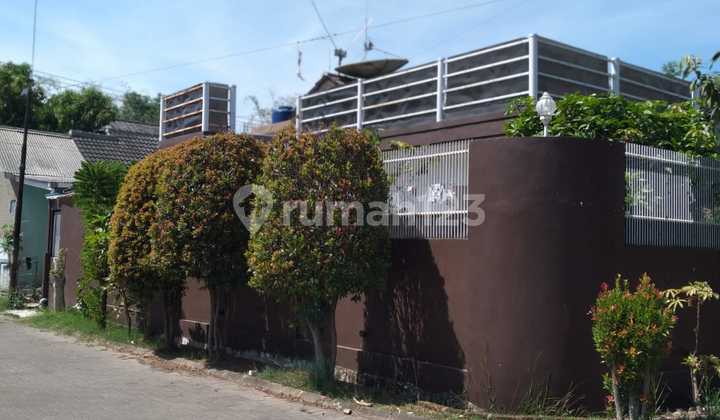 House Hook Puri Indah Complex Strategic Near Unpad, ITB Campus