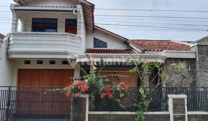 Well-Maintained 2-Story House in Nusa Indah Complex, Tarogong, Garut City