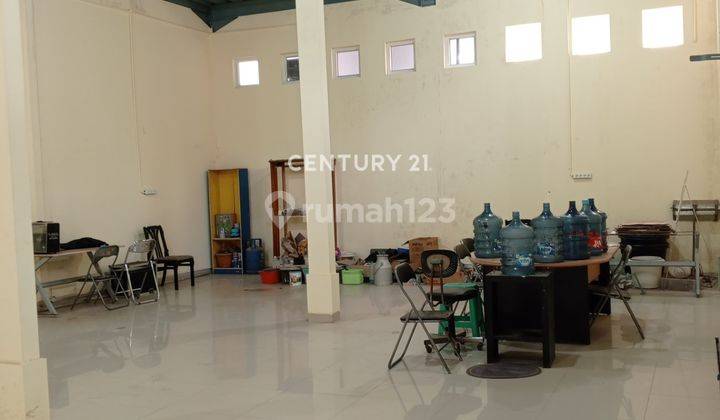 Rumah Luas 1100 Hadap Selatan SHM Di Jalan Holis Kota Bandung 2