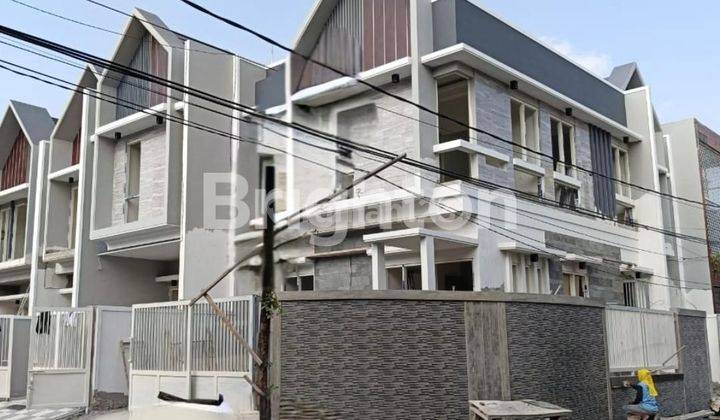 RUMAH BARU GRESS HOOK SCANDINAVIAN TENGGILIS KENDANGSARI SURABAYA SELATAN 1