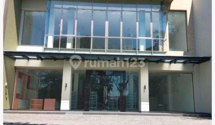 2-Story Ready-to-Use Shop House in Citraland Surabaya 2-Story Ready-to-Use Shop House in Citraland Surabaya