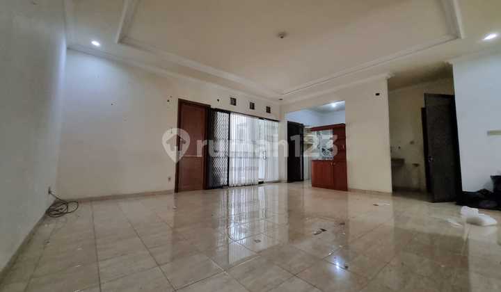 Rumah 1.5 Lantai Manyar Dekat Jalan Raya Surabaya Timur 2