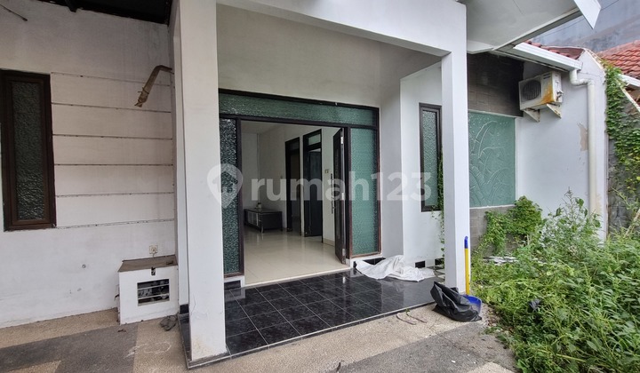 Rumah Rungkut 1 Lantai Dekat Jalan Raya Merr Surabaya Timur 2