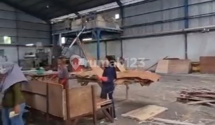 Active Triplex Factory in Lawang Malang