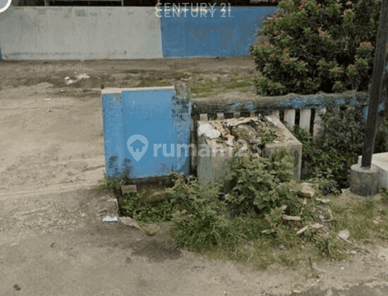 Tanah Berikut Bangunan Eks Lapangan Futsal 1