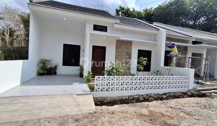 Rumah Futuristik dengan Harga Terjangkau di Bantul 1