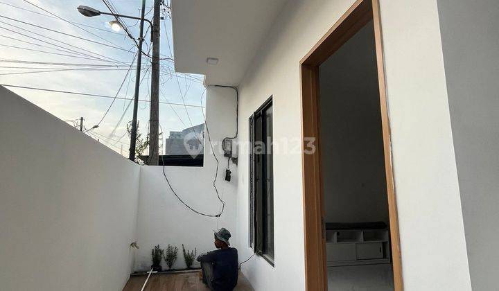 Dijual Rumah Minimalis Modern di Harapan Indah Kota Bekasi 2