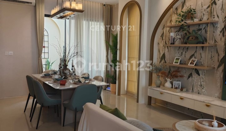Elegant 4 BR Residence in Malta Cluster, Citra Garden City, West Jakarta 2