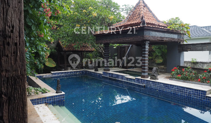 Luxury Resort Concept House in Margasatwa Raya Cilandak 2