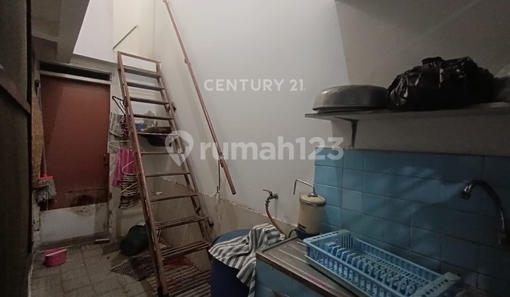 Hunian Nyaman Area Taman Kota Dekat Mall Puri Indah Dan Stasiun 2