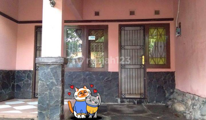 Disewakan Segera Rumah di Harapan Indah Depan Lokasi Nyaman  2