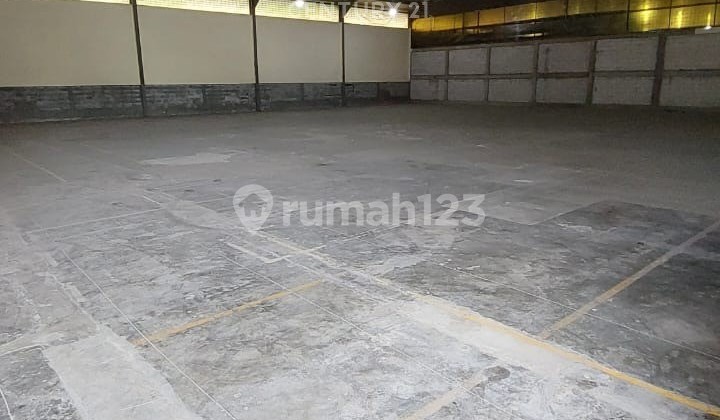 Strategic Warehouse Unit Location on Jl Raya Bogor Cibubur Strategic Warehouse Unit Location on Jl Raya Bogor Cibubur