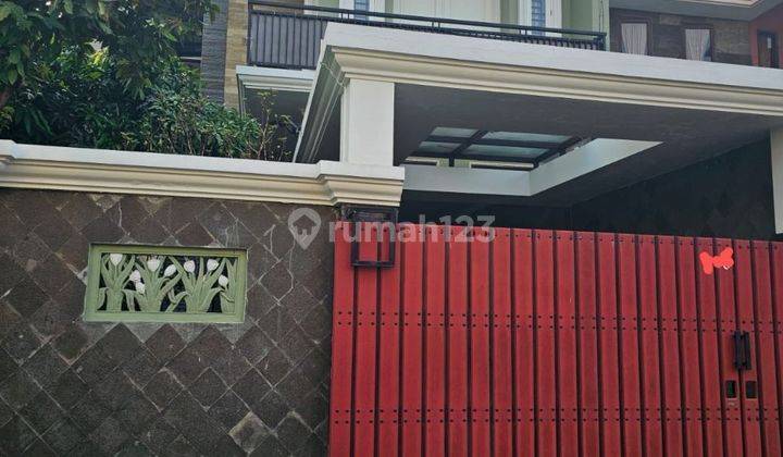 Rumah 2 Lantaijakarta Timur  1