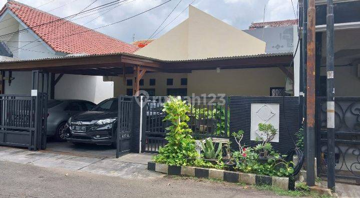 Dijual rumah cantik di komp.merpati, jakarta barat 1