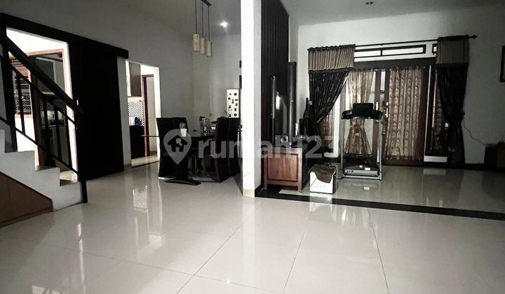 Dijual dan di Sewakan Rumah 2 Lt di Kemang Pratama 3 Bekasi 2