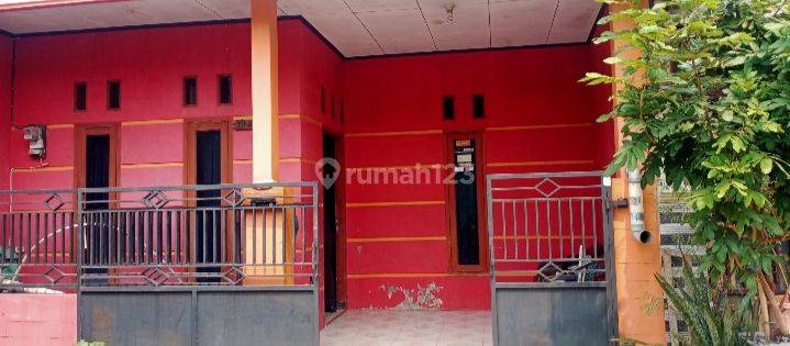 Dijual Rumah Lingkungan Nyaman di Taman Alamanda Bekasi 1