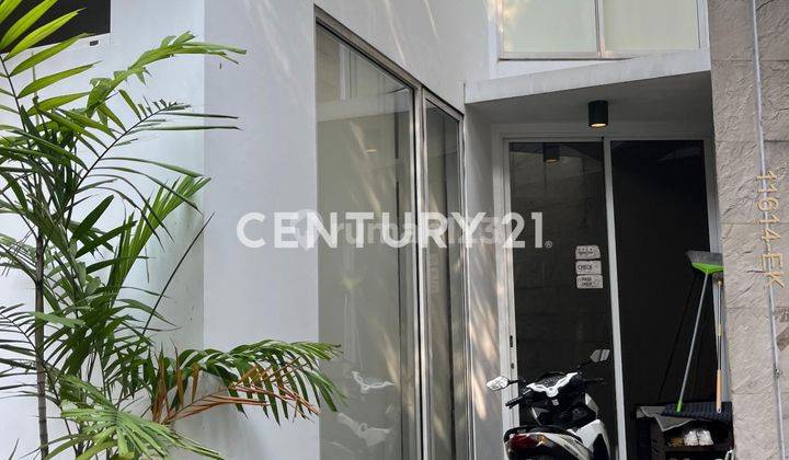 Rumah Dua Lantai Siap Huni Di Discovery  Bintaro Jaya Sektor 9 2