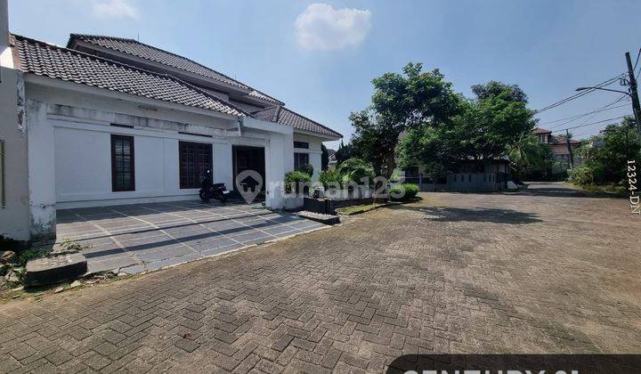 Rumah Siap Huni Posisi Hook Row Jalan Lebar Graha Raya 2