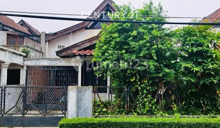 Di Jual Rumah Perlu Renovasi di Sektor 2 Bintaro