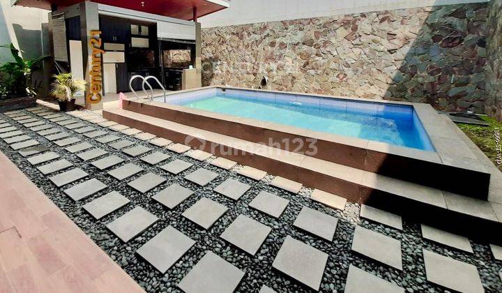 Disewakan Rumah Ada Swimming Pool Menteng Bintaro 2