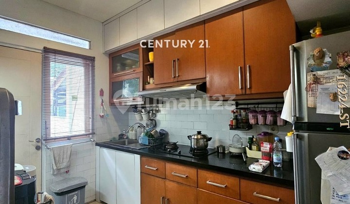 Dijual Rumah Cantik 2 Lantai Dalam Cluster di Bintaro Jaya Sektor 2