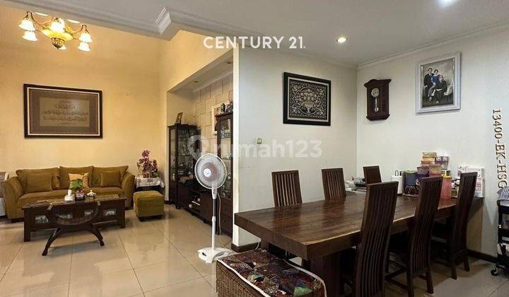 Dijual Rumah Bagus  Bebas Banjir Dan Strategis Di Villa Bintaro 2