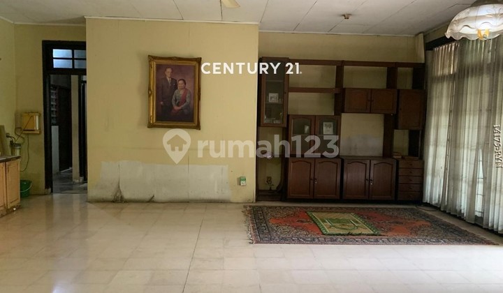 Di Jual Rumah Cocok untuk Cafe atau Usaha Deket Sma Labschool 2