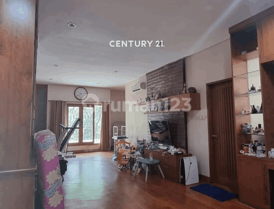 Rumah Mewah Dalam Cluster Premium Dgn Kolam Renang di Bintaro 2