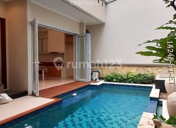House For Rent Ready to Live In Pondok Indah 2