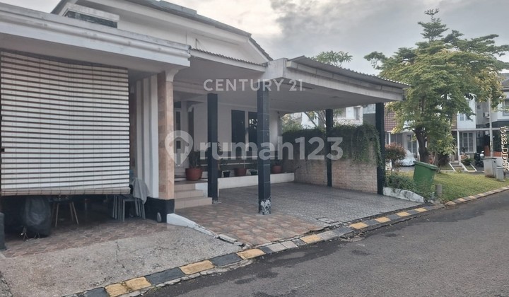 Side Garden Hook House in Graha Bintaro Jaya Cluster 2