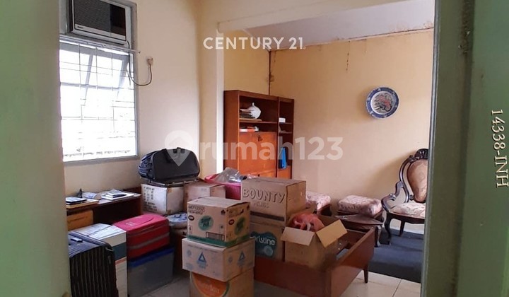 FOR QUICK SALE House in a Strategic Location in Bintaro Jaya IX 2