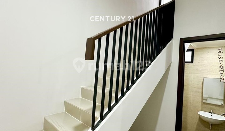 Dijual Rumah Brand New Semi Furniture Kebayoran Harmony Bintaro 2