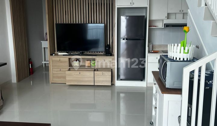 Soho Podomoro City 104 M2 Disewakan Cepat 2 Lantai Murah, Semi Furnished