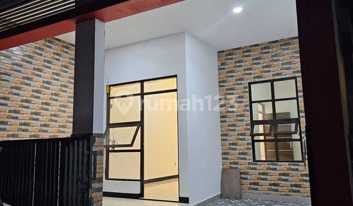 Comfortable Move-In Ready House in Bumi Panyileukan, Bandung