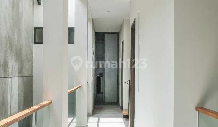 Modern Minimalist House Located in Bandung City