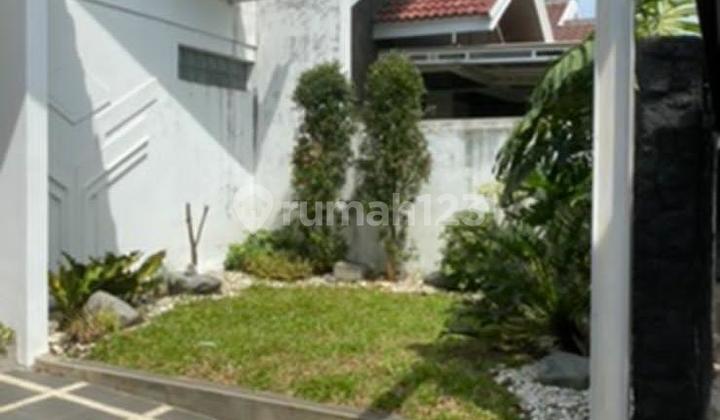 House Includes Furnished Electricity at Singgasana 2