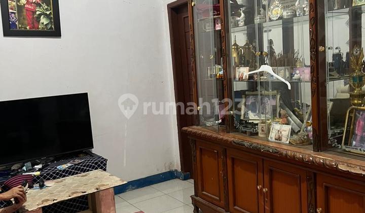 Spacious House in Bojong Nangka Bandung