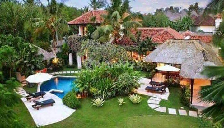 TOP URGENT DI JUAL VILLA LOKASI PETITENGET SEMINYAK KUTA BADUNG  1