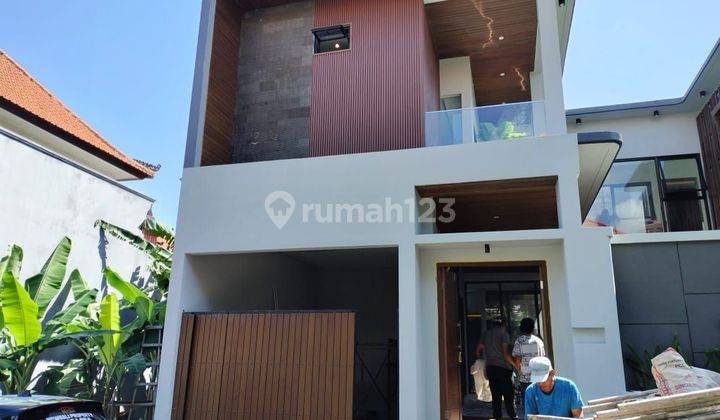 TOP URGENT DI JUAL RUMAH LOKASI GATOT SUBROTO BARAT DENPASAR BARAT
 1