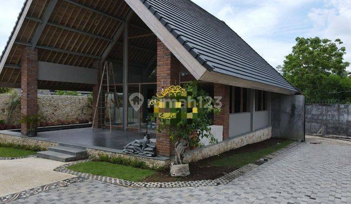 TOP URGENT FOR SALE VILLA COMPLEX JIMBARAN LOCATION SOUTH KUTA BADUNG 
 1