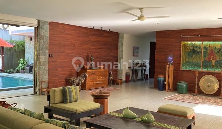 TOP URGENT DI JUAL VILLA LOKASI JIMBARAN BAWAH KUTA SELATAN BADUNG 
