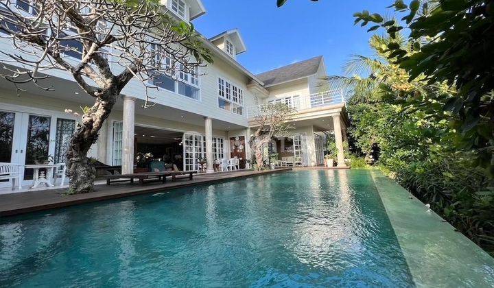 TOP DEAL FOR SALE LUXURY VILLA LOCATION KEROBOKAN NORTH KUTA BADUNG
 2