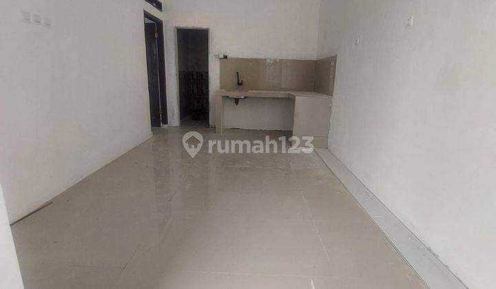 Rumah SHM 2 Lantai Dekat Mutiara Gading City  2