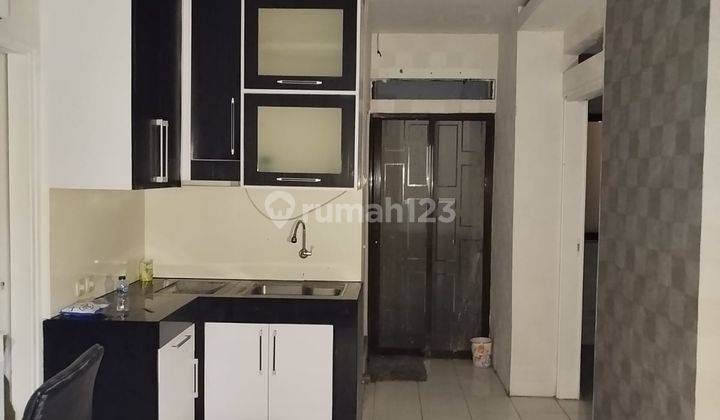 Dijual Murah Jual Apartemen Emerald Gateway Cicadas Dengan 3 kamar tidur Semi Furnish 1