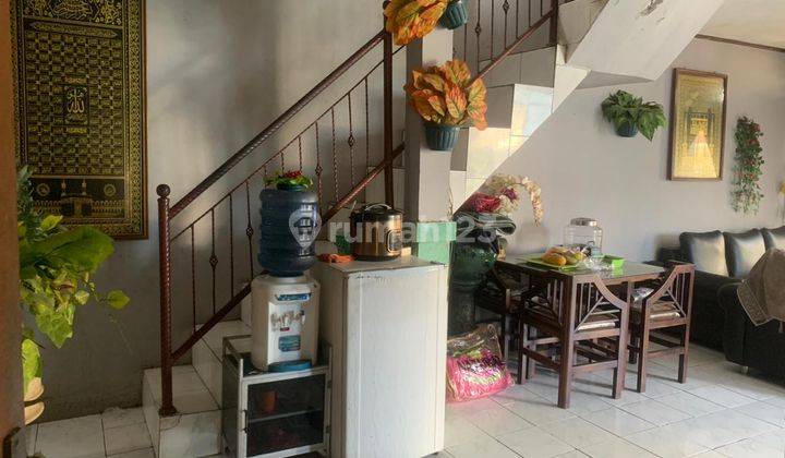 Dijual Rumah Dan Kosan di Dalam Rumah 3 Lantai Lokasi Strategis di Cibabat Cimahi  2