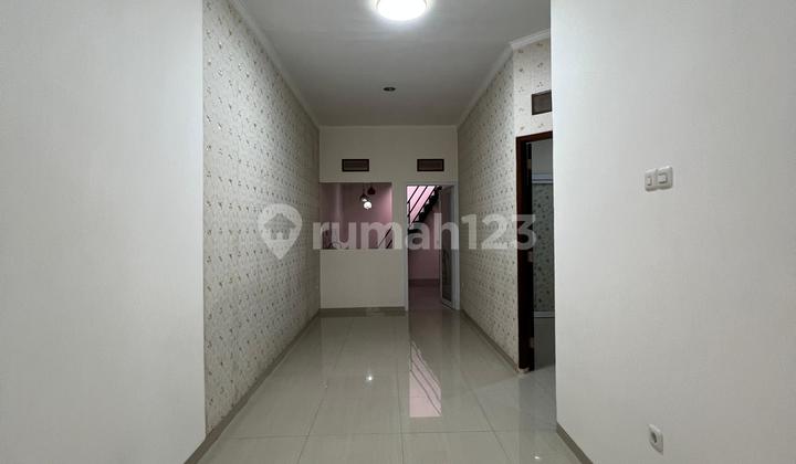 FOR SALE: NICE 1-STORY HOUSE IN ARCAMANIK, BANDUNG CITY NEAR GRIYA ARCAMANIK 2
