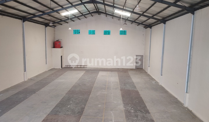 Warehouse Complex for rent in Tegalluar, Bojongsoang, Bandung. Warehouse Complex for rent in Tegalluar, Bojongsoang, Bandung.