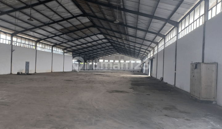 For Sale / Rent Ex-Factory Warehouse in Sayap Moch Toha