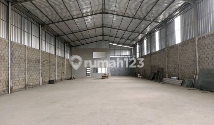 Gudang 2 Lantai Siap Pakai Baru Dibangun di Batujajar Bandung Gudang 2 Lantai Siap Pakai Baru Dibangun di Batujajar Bandung